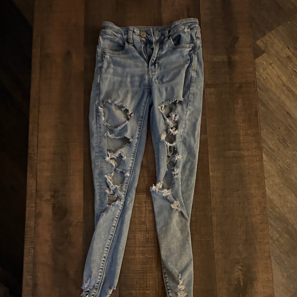 American Eagle Outfitters Light Blue Distressed Skinny Jeans